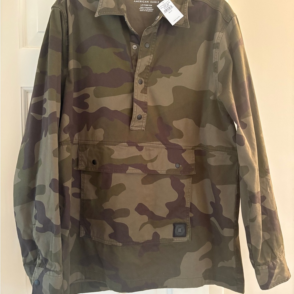 American Eagle Outfitters Men's Camouflage Shirt